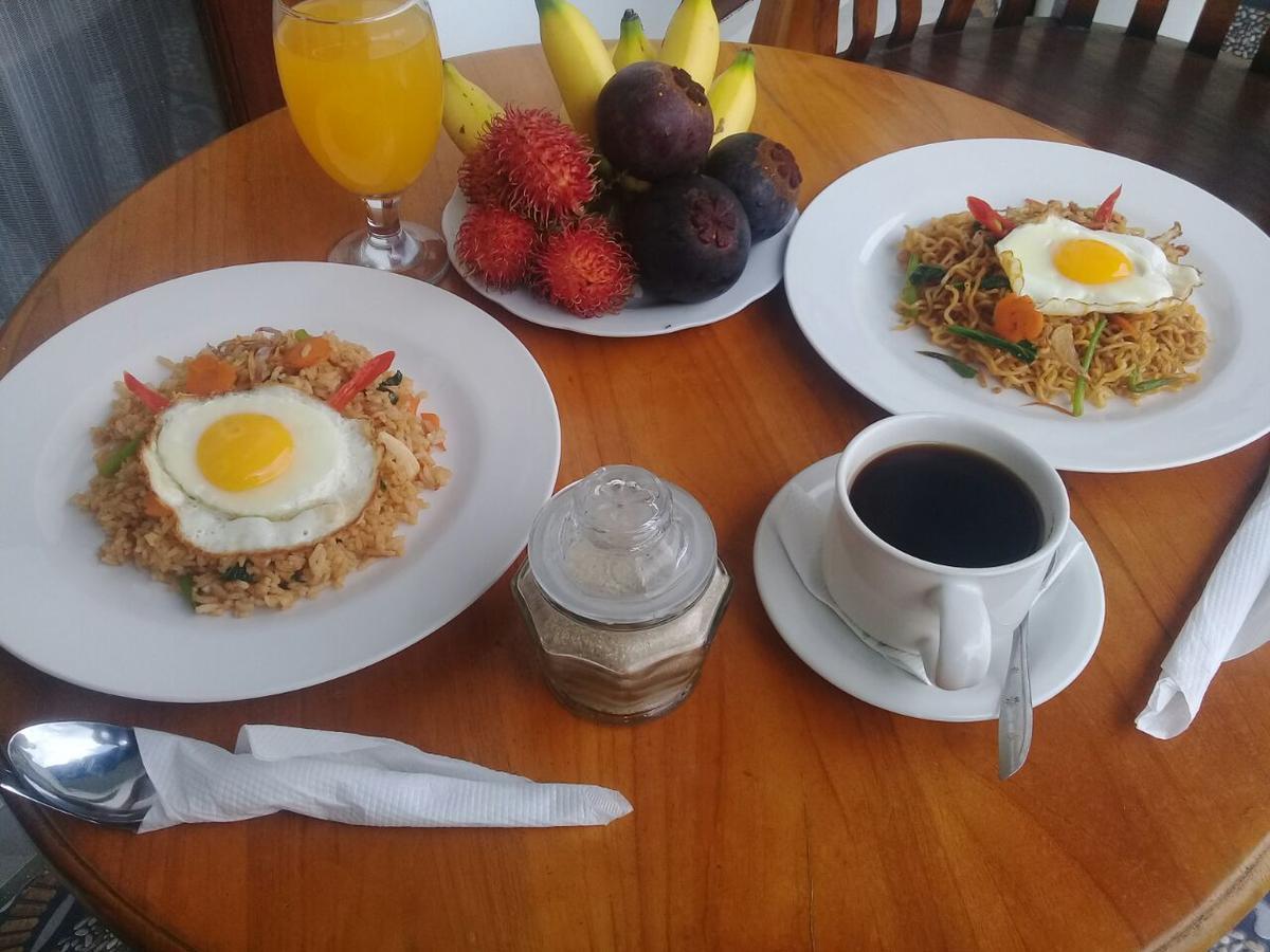 Aris Homestay&Warung Made Munduk Exterior foto